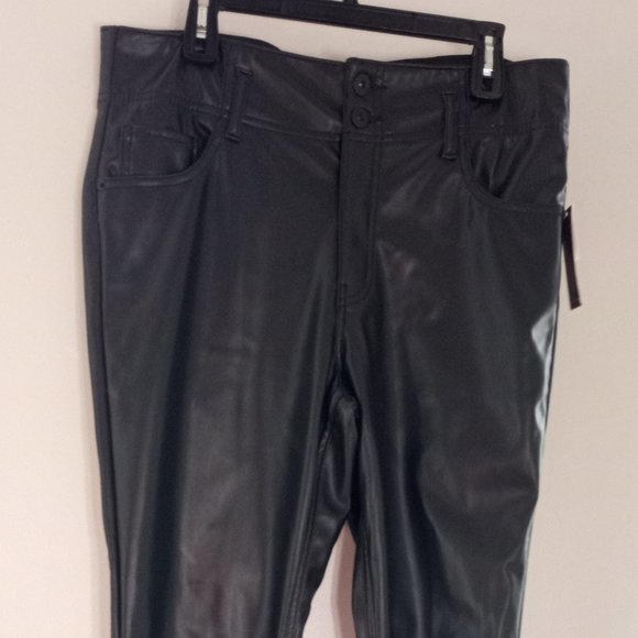 'NO BOUNDARIES' Faux Leather High Rise Skinny Size 17 NWT - Picture 1 of 12